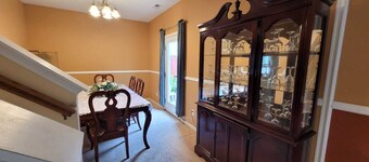 Soothing 4-bedroom house in charming Charlotte