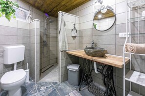 Shower - Holiday home with swimming pool and panoramic views (Bribir)