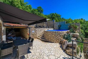 Outdoor dining - Holiday home with swimming pool and panoramic views (Bribir)