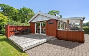 Outdoor dining - Pet friendly home in Haderslev with WiFi (Haderslev)