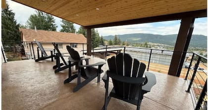 Luxe Loft of Woodland Park CO - 338290
New Build w/Hot Tub •
Balcony • Views