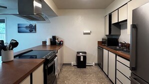 Unclassified image, 5 of 9, button - Beautiful Alaskan 2 Bedroom (Anchorage)