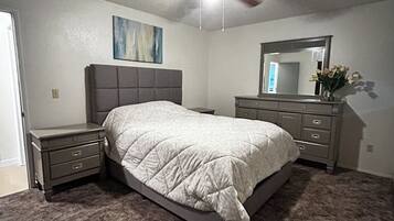 2 bedrooms, internet, bed sheets