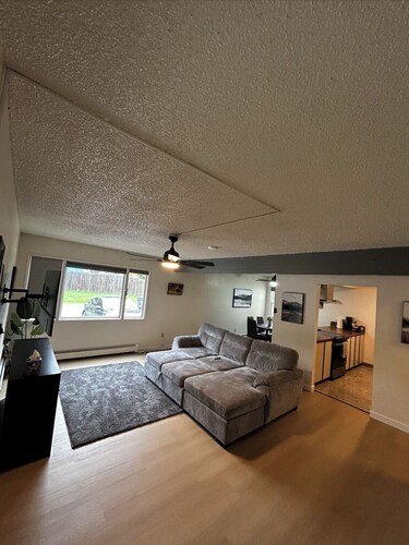 Beautiful Alaskan 2 Bedroom