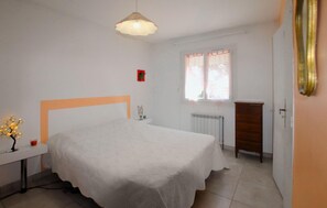 3 Schlafzimmer, Bügeleisen/Bügelbrett, Reisekinderbett, kostenloses WLAN