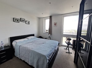 3 Schlafzimmer, Bügeleisen/Bügelbrett, WLAN, Bettwäsche