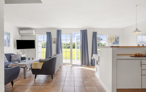 Nice home in Brenderup Fyn with sauna