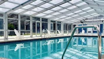 Indoor pool, outdoor pool