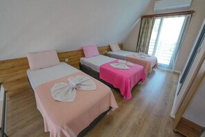 Ferros/tábuas de passar roupa, Wi-Fi, roupa de cama
