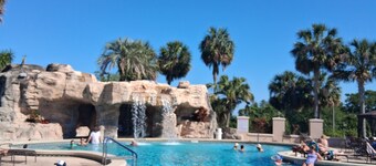 Stylish 2BR Florida Home w/ 85" LG OLED & 75" TVs + 3 Total Screens!