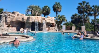 Stylish 2BR Florida Home w/ 85" LG OLED & 75" TVs + 3 Total Screens!