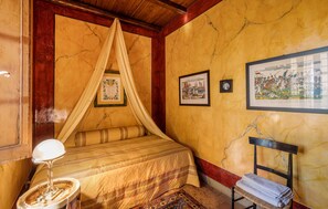 4 bedrooms, free WiFi, bed sheets - 4 bedroom stunning home in Montefiascone (Montefiascone)