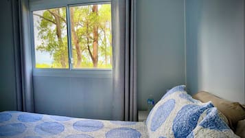 1 chambre, fer et planche à repasser, Wi-Fi, literie fournie