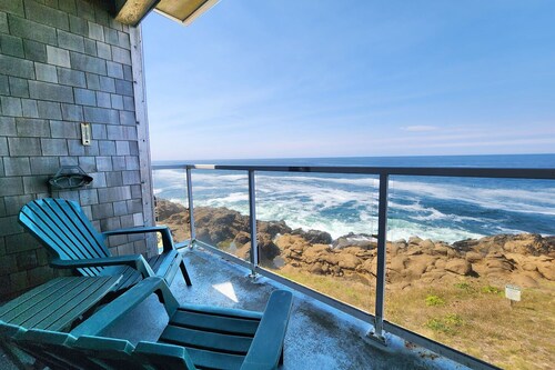 Spectacular Ocean Front Condo! Watch for Whales! Community Club House with Pool!