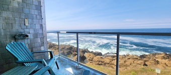 Spectacular Ocean Front Condo! Watch for Whales! Community Club House with Pool!