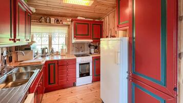 Réfrigérateur, four, plaque de cuisson, lave-vaisselle