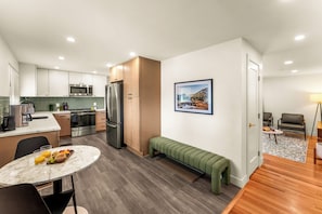Fridge, microwave, oven, stovetop - Modern Retreat w/ Hot Tub, Peloton, Gym, and BBQ (Westminster)
