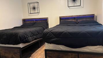 3 bedrooms, desk, free WiFi, bed sheets