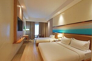 In-room safe, desk, laptop workspace, soundproofing