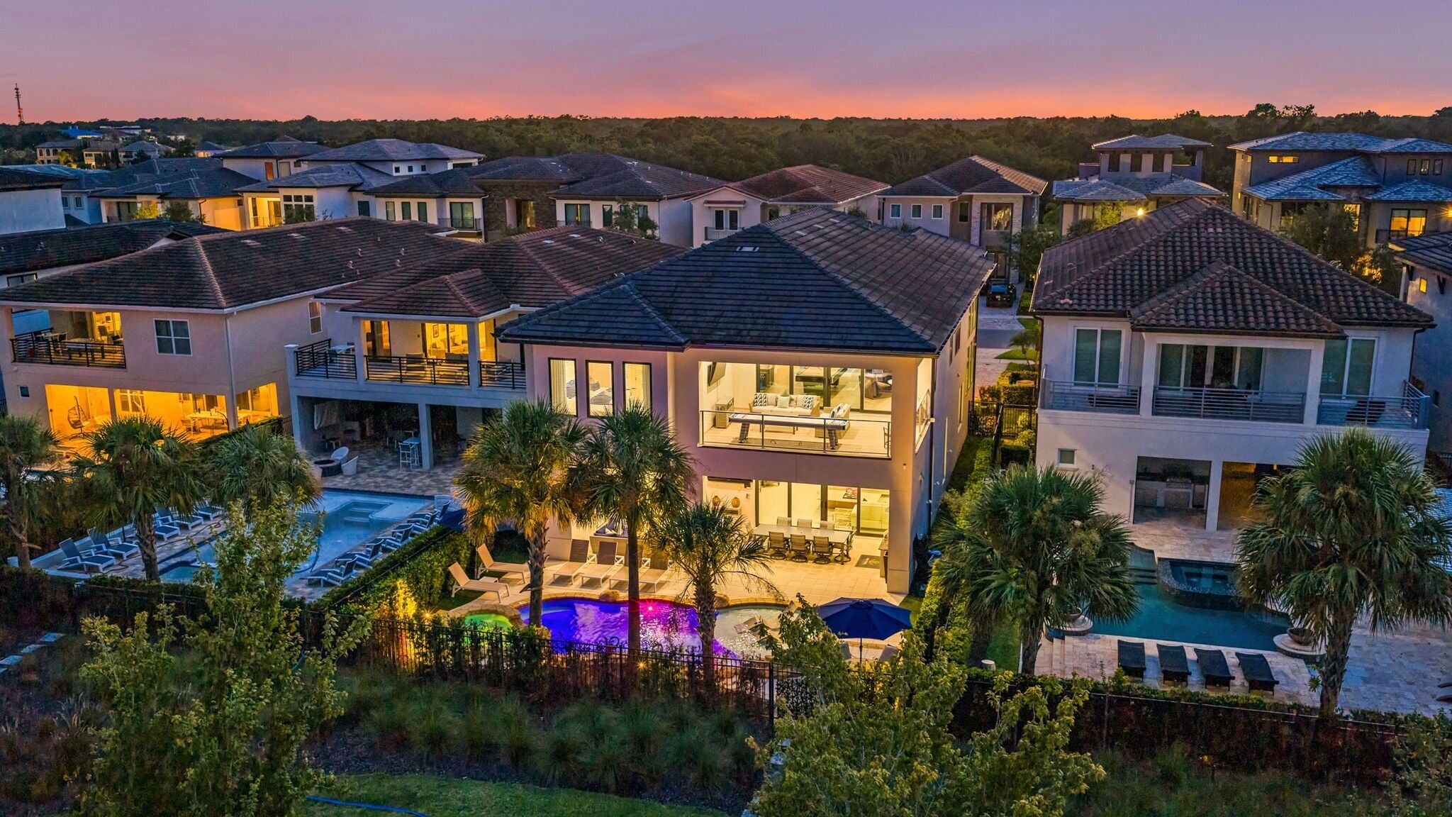 المنشأة من الخارج