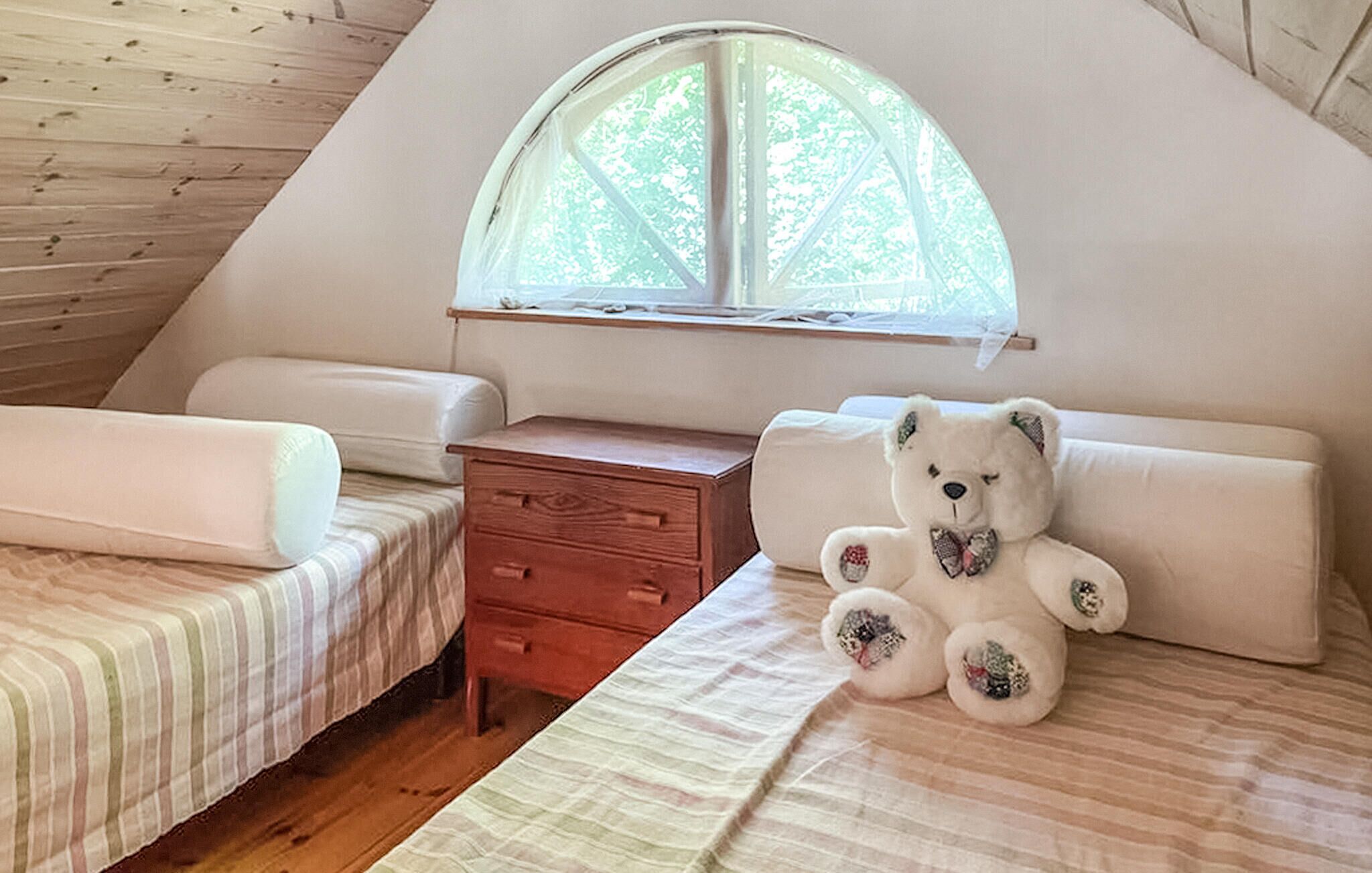 2 室のベッドルーム、アイロン / アイロン台