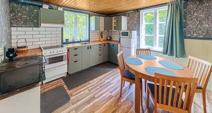 1 bedroom nice home in Lesjöfors