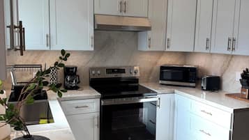 Microwave, oven, stovetop, dishwasher
