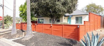 Sunset Mesa • Spa• Ac • 10+ Guests •Theatre• Downtown• Beach • 3 Bed/2 Bath