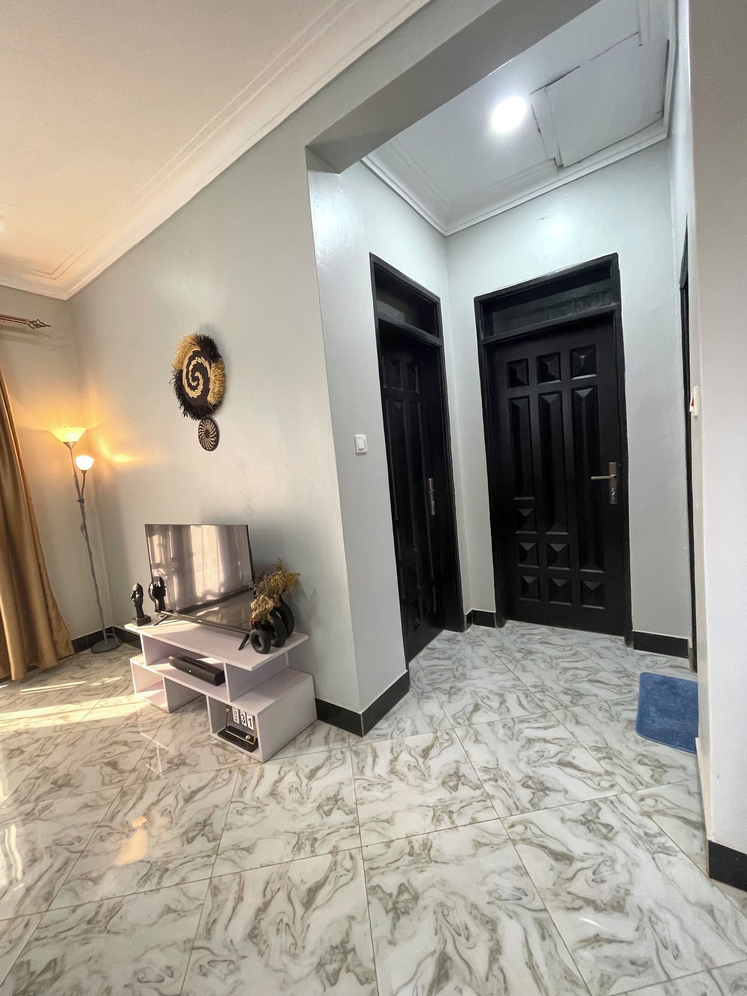 المنشأة من الداخل