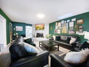 Smart TV, fireplace, video games, books