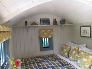 1 habitación y ropa de cama 