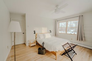 5 bedrooms, free WiFi, bed sheets