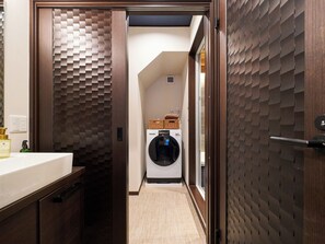 House, 2 Bedrooms, Non Smoking | Bathroom