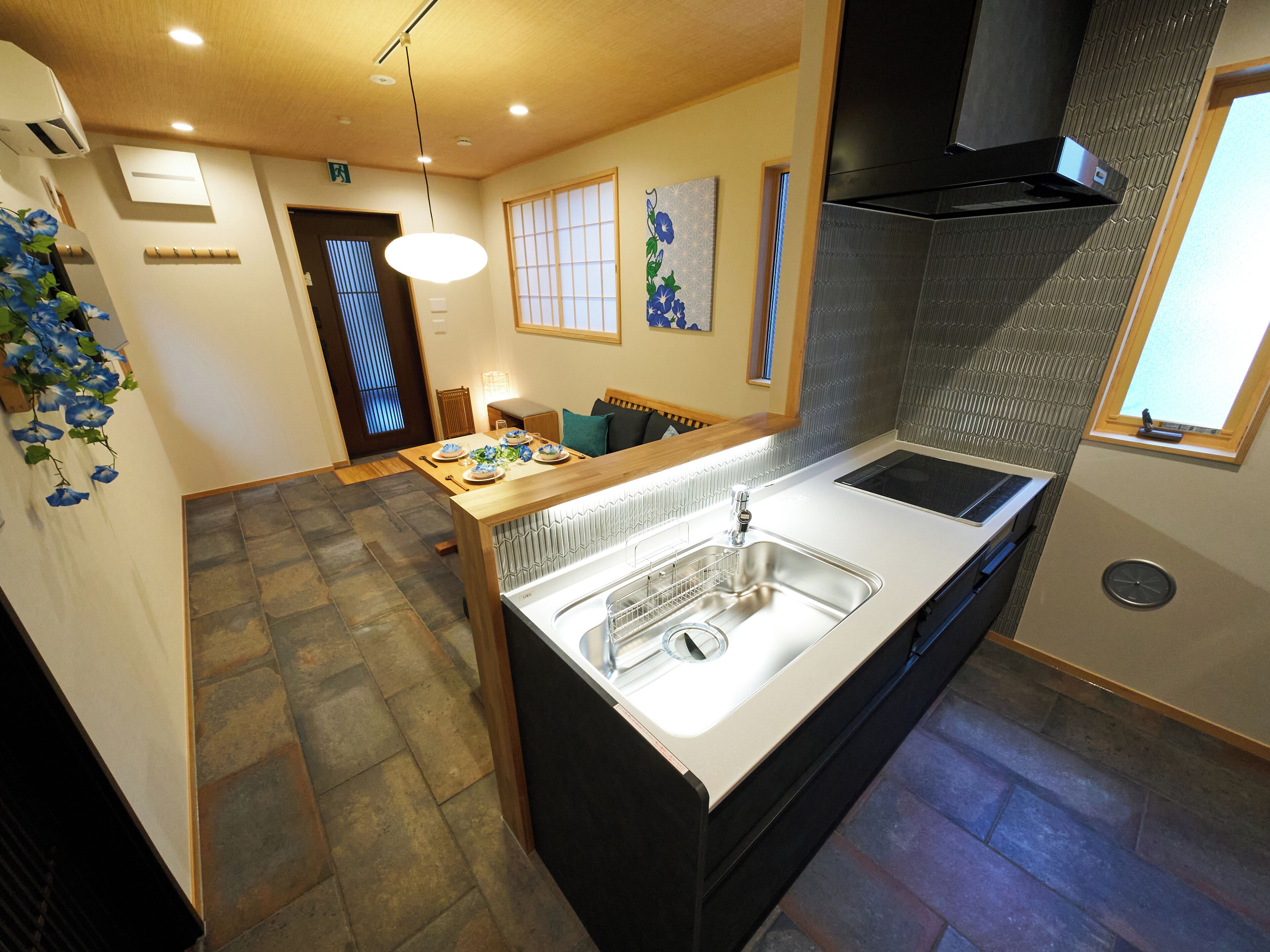 House, 2 Bedrooms, Non Smoking | Private kitchen | Full-size fridge, microwave, stovetop, cookware/dishes/utensils