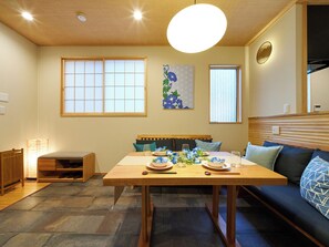 House, 2 Bedrooms, Non Smoking | Living area
