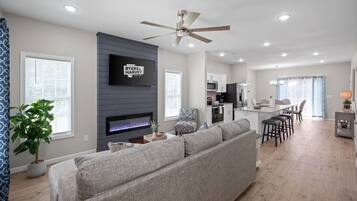 TV connectée, cheminée