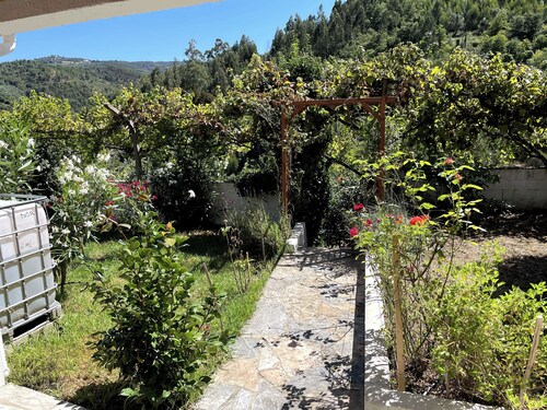 4-bedroom country house in charming Penela with AC