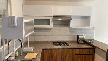 Four, plaque de cuisson