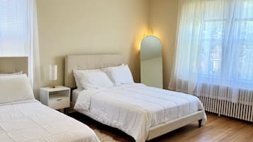 2 habitaciones, tabla de planchar con plancha, wifi y ropa de cama