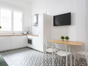 Fridge, microwave, coffee/tea maker, toaster - Picasuss Loft Close Beach & Promenade (Málaga)