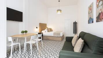 1 dormitorio, tabla de planchar con plancha, Internet y ropa de cama