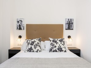 1 bedroom, iron/ironing board, Internet, bed sheets