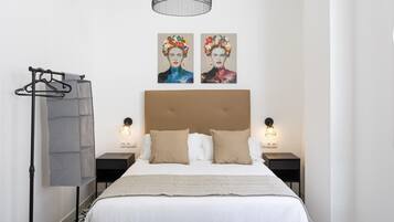 1 slaapkamer, een strijkplank/strijkijzer, internet, beddengoed