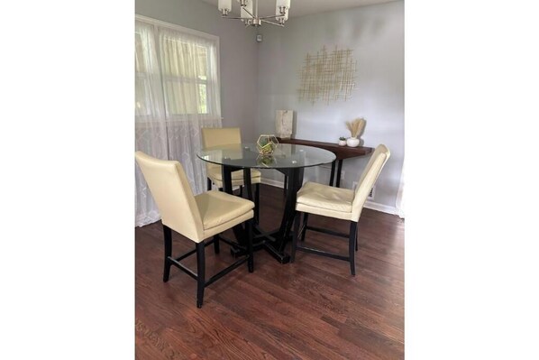 Dining - Modern Ranch in West Cobb in Upscale Neighborhood (Marietta)