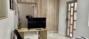 Free Standing Private Cottage