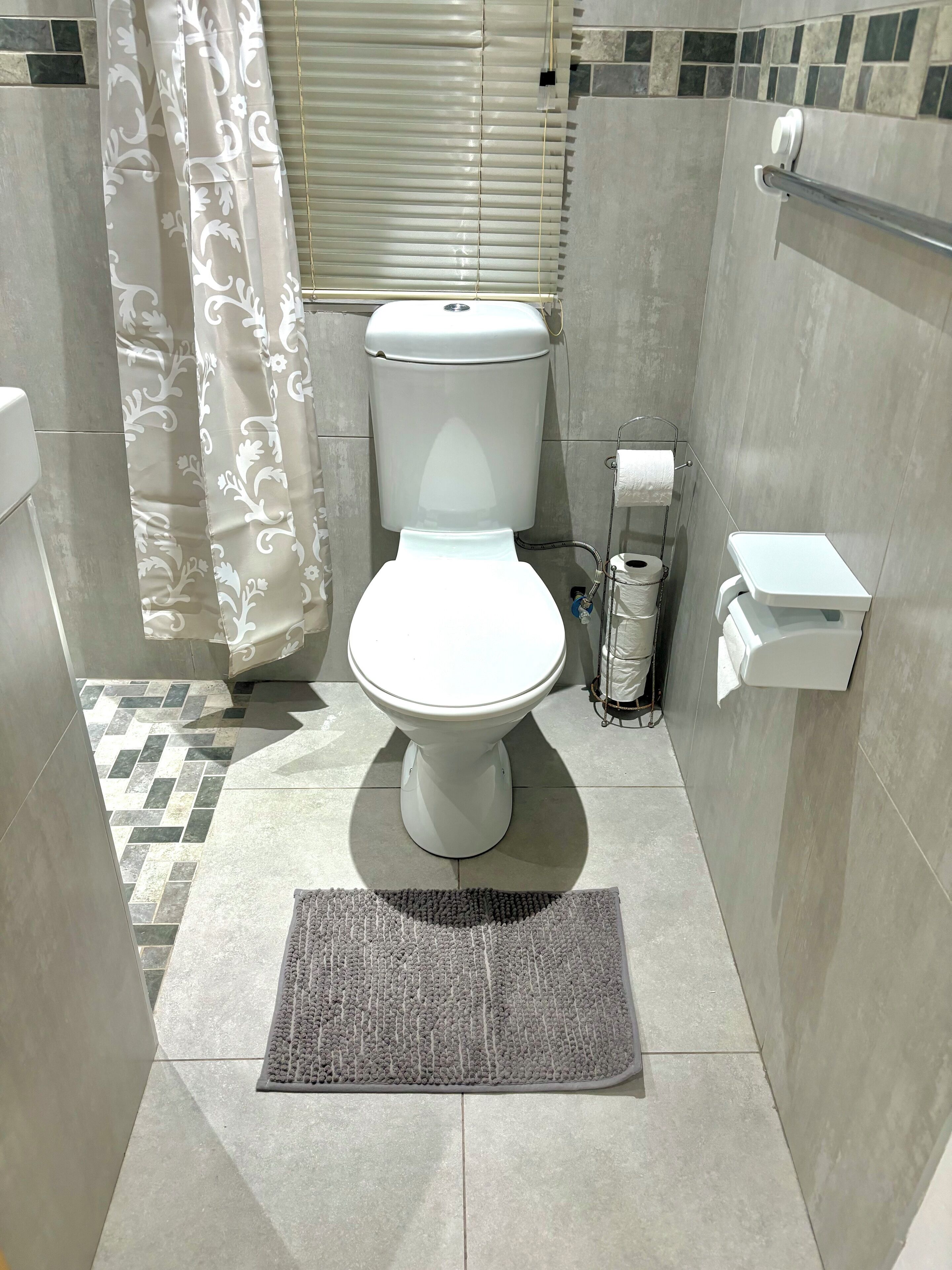 Håndklær, såpe og toalettpapir