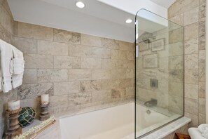 Apartment | 2 bedrooms, Internet