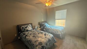 3 bedrooms, free WiFi, bed sheets