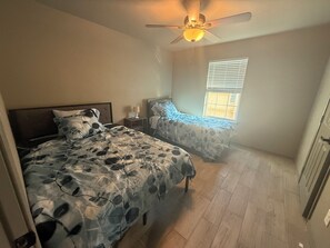 3 chambres, Wi-Fi gratuit, draps fournis