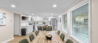 9BR, 5 Bath Lakefront Retreat w/ Boat Ramp & Dock